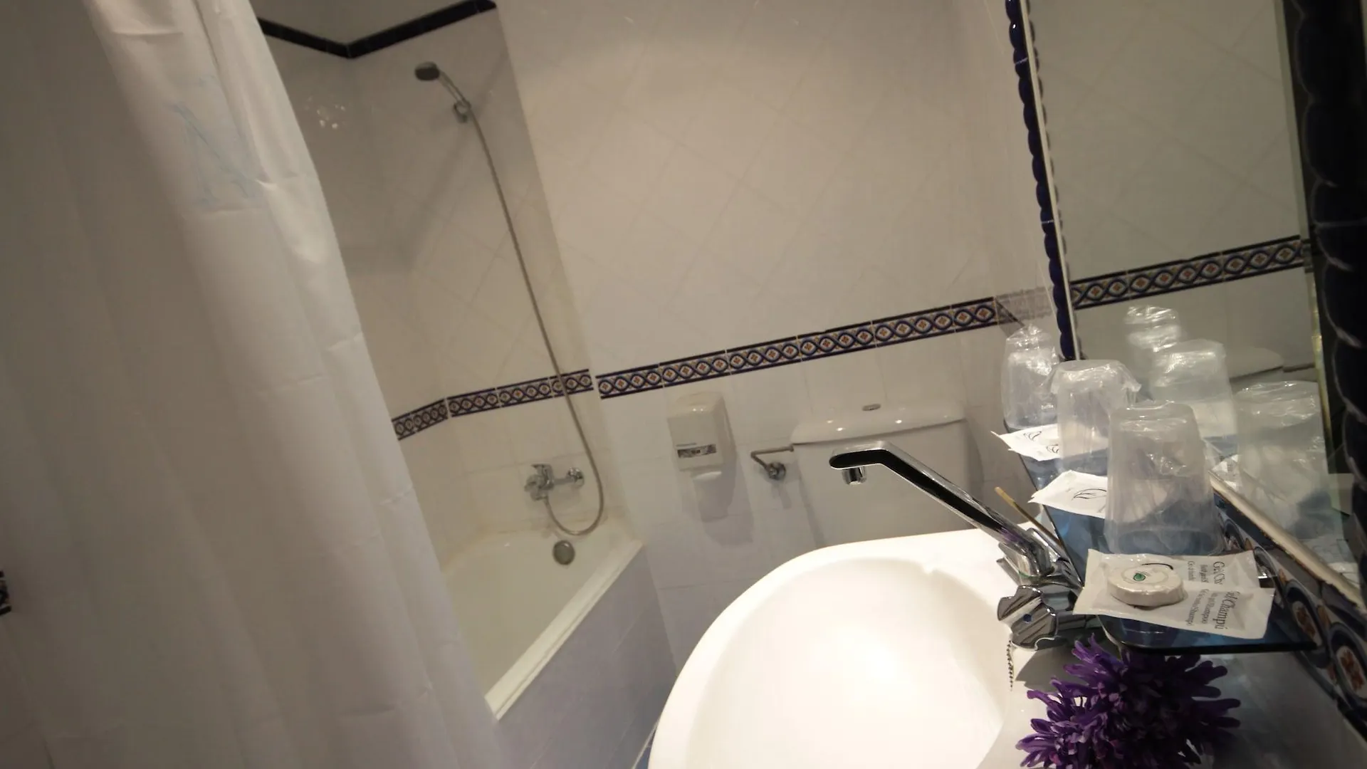 Hotel Moon Dreams Mediterraneo Torremolinos 3*,  Spain