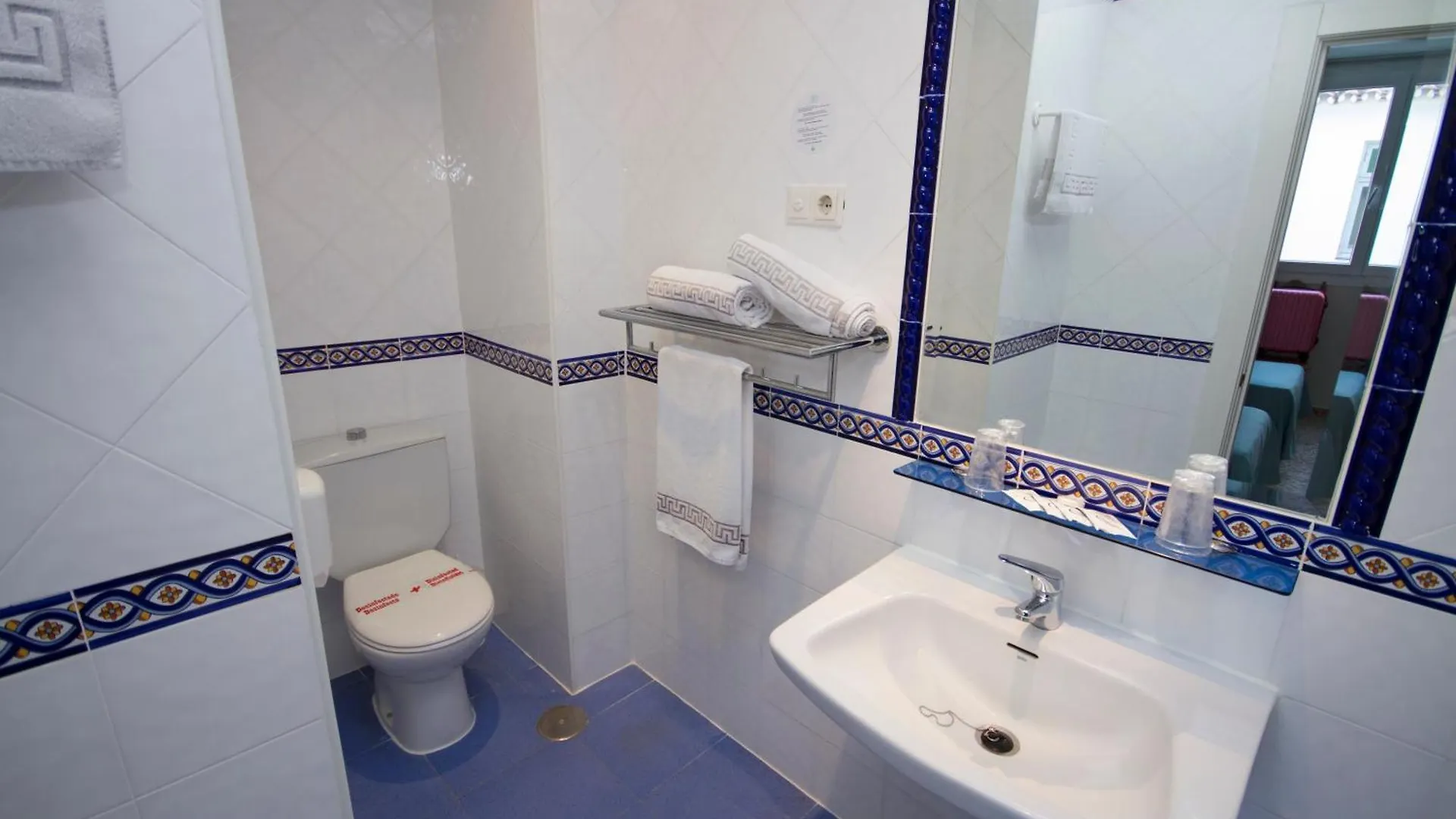 Hotel Moon Dreams Mediterraneo Torremolinos 3*,
